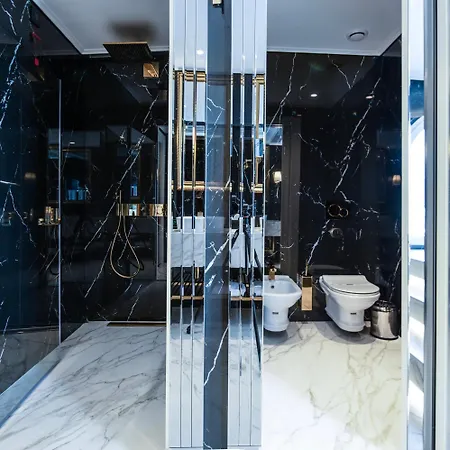 מלון Xheko Imperial Luxury & 5*