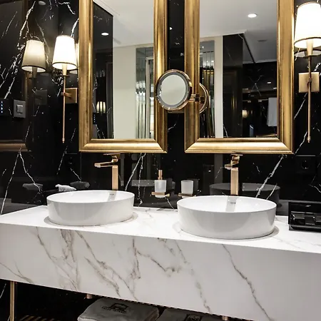 Xheko Imperial Luxury & מלון