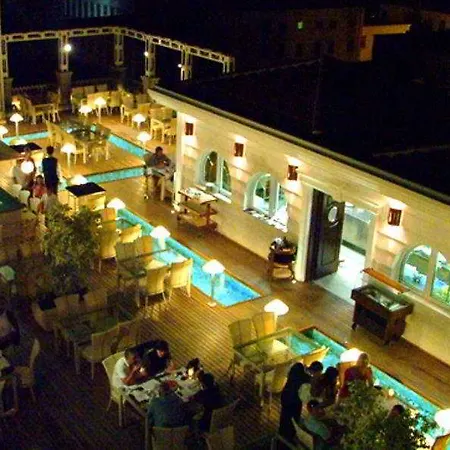 酒店 Xheko Imperial Luxury & 地拉那