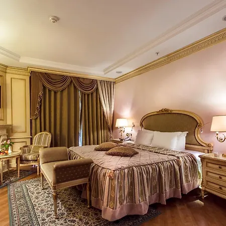 Xheko Imperial Luxury & טיראנה