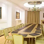 Xheko Imperial Luxury & טיראנה