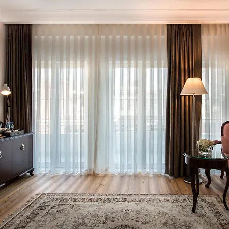 Hotel Xheko Imperial Luxury & Tirana