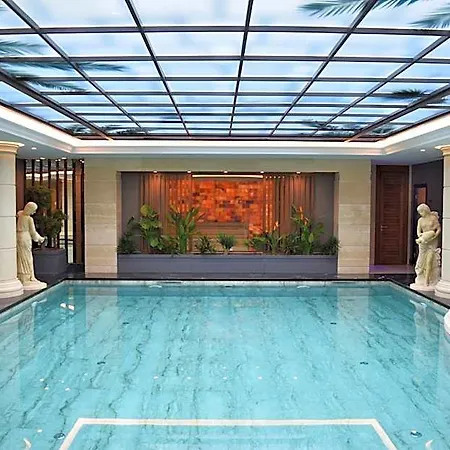 Xheko Imperial Luxury & Ξενοδοχείο Τίρανα