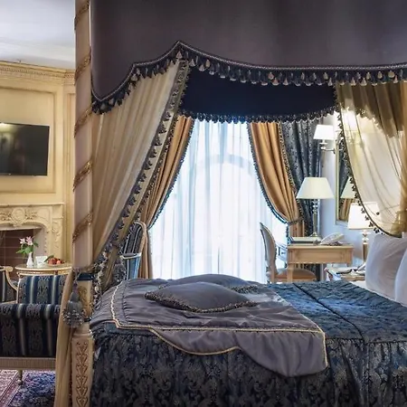 Xheko Imperial Luxury & Τίρανα