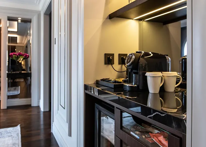 酒店 Xheko Imperial Luxury & 5*