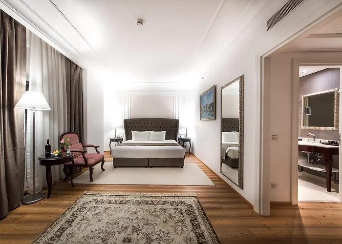 Szálloda Xheko Imperial Luxury & Tirana
